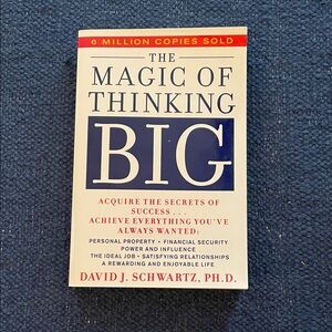 The Magic of Thinking Big by David J. Schwartz - Cream/Blue Cover